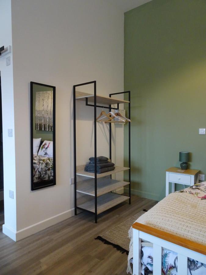 Modern Barn Conversion แบร็คลีย์ ภายนอก รูปภาพ
